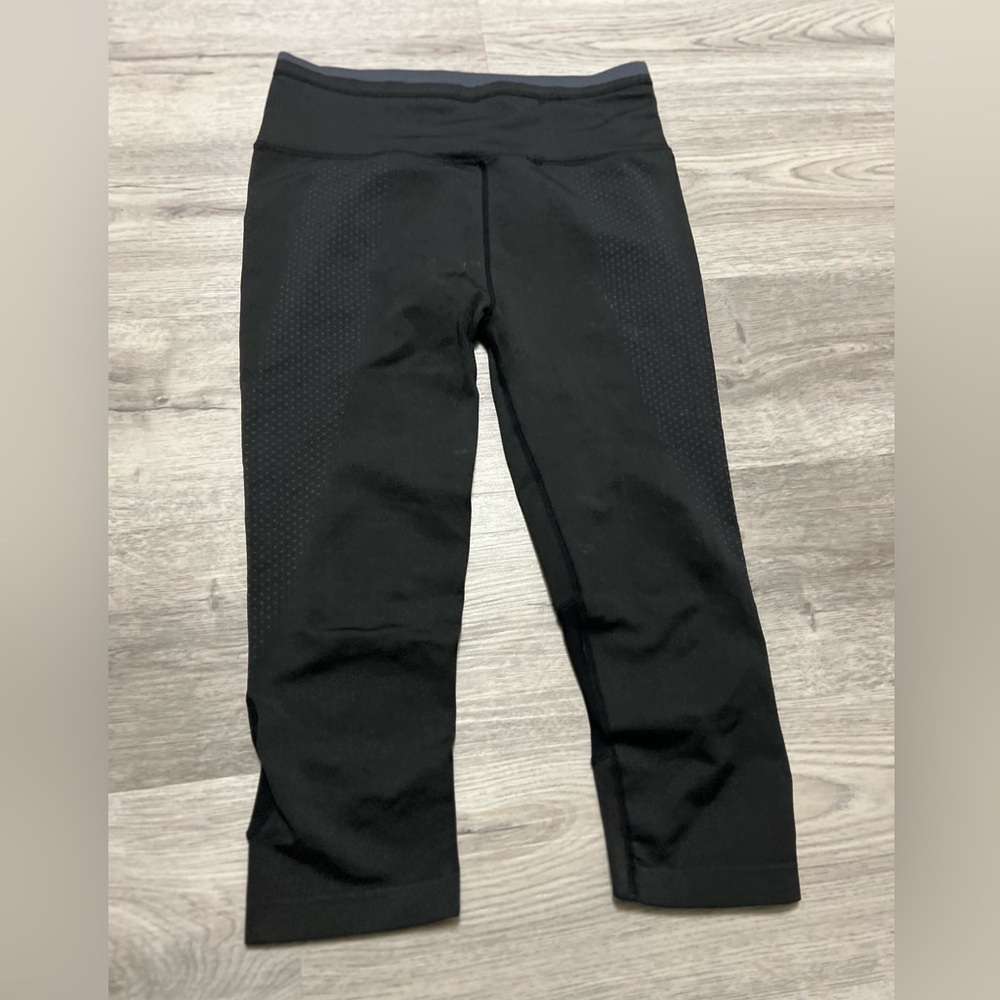 Zelos compression type Capri pants